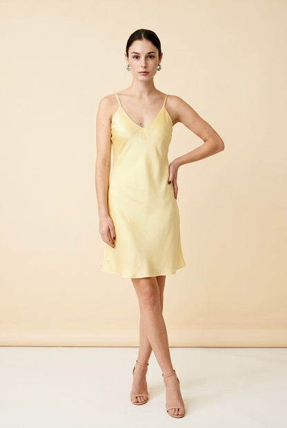 VESTIDO CORTO SATINADO BUTTER