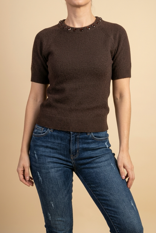 BLUSA MC CAFE DETALLE EN CUELLO