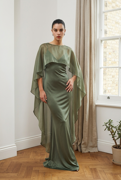 VESTIDO VERDE CAPA