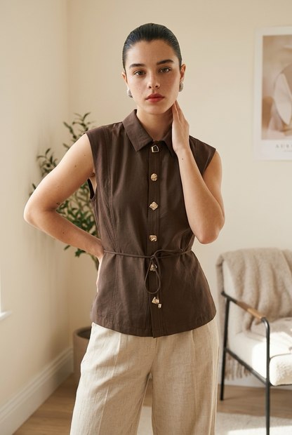 BLUSA CAFE DETALLES BOTONES